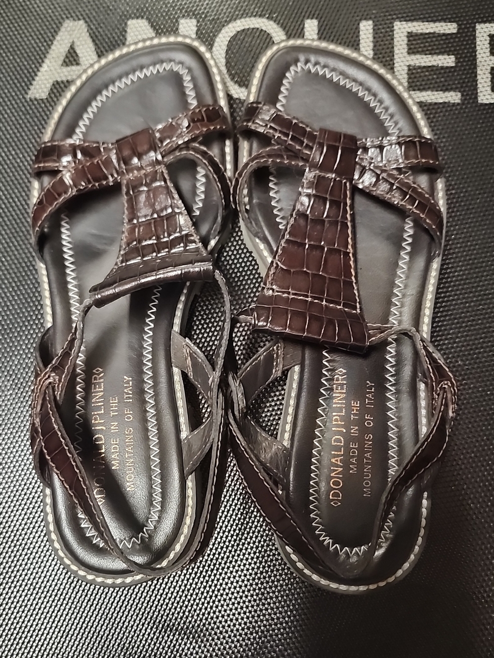 Donald J Pliner Glori Sandals Size 7